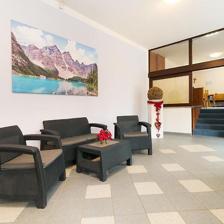 ザンクト・マルティン・バイ・ローファーGrubhof Castle Flat For Familiesアパートメント エクステリア 写真